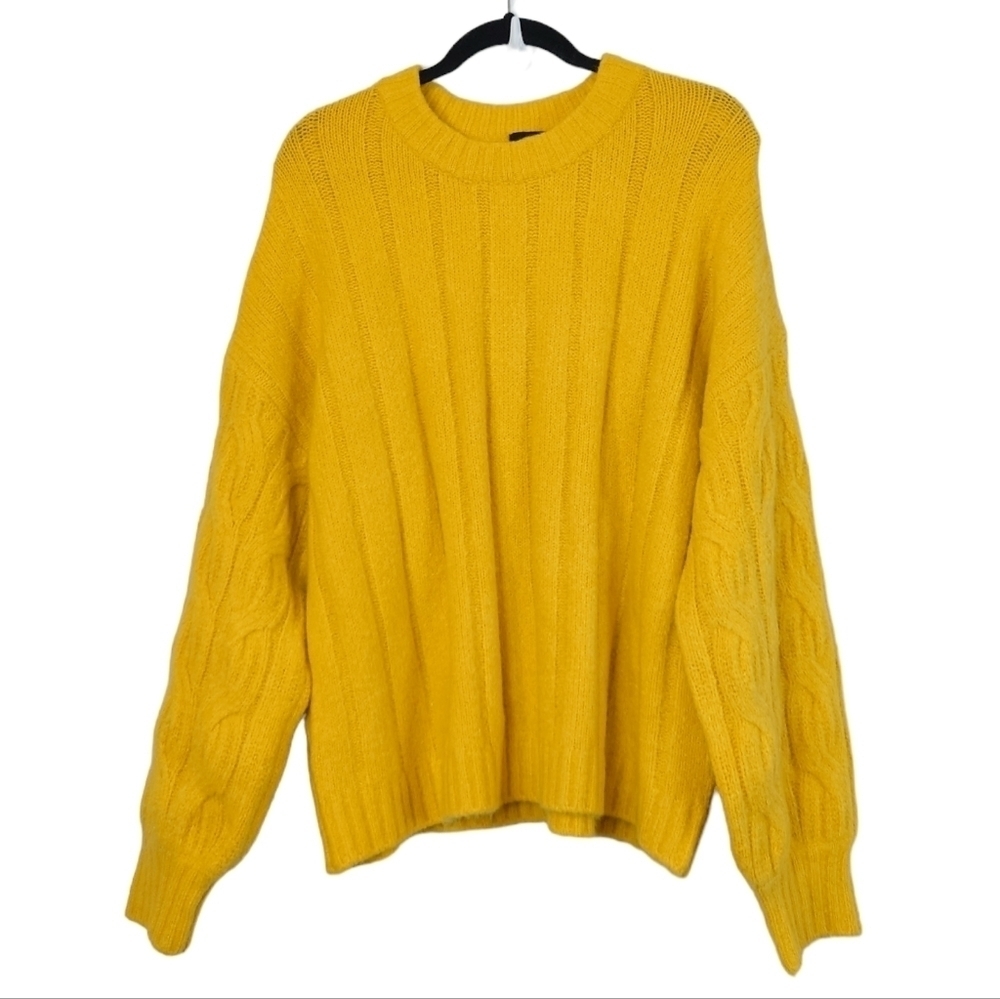 Cliché Chunky Knit Crew Neck Pullover Sweater In Yellow Size XL